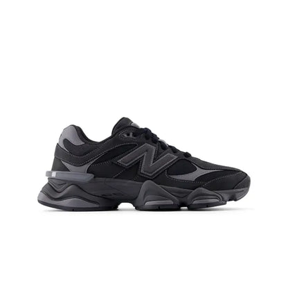 9060 Mono Black