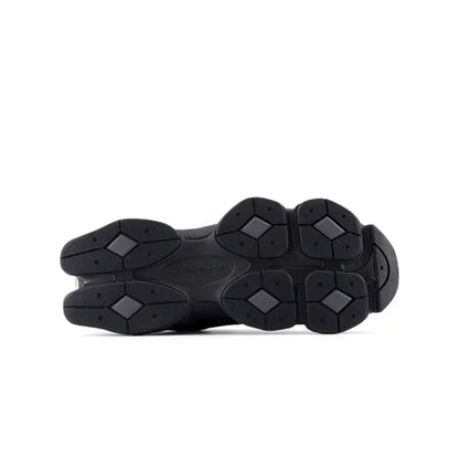 9060 Mono Black