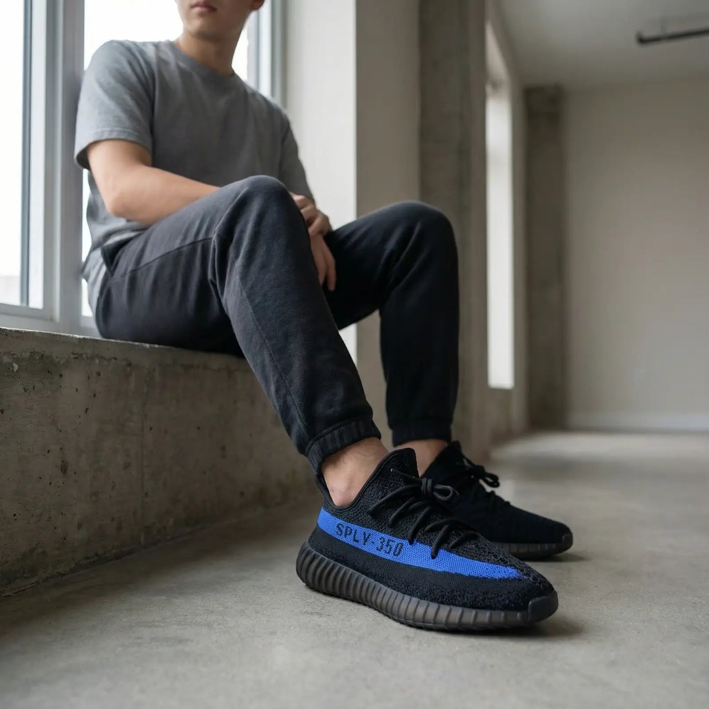 Adidas Yeezy Boost 350 V2 Dazzling Blue