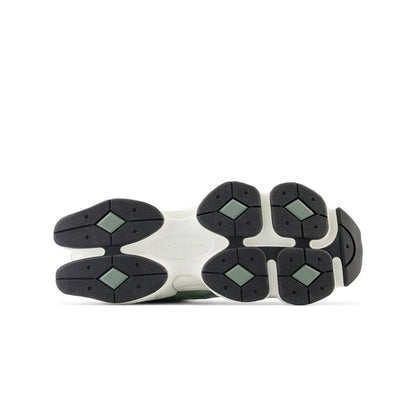 New Balance 9060 Kahki