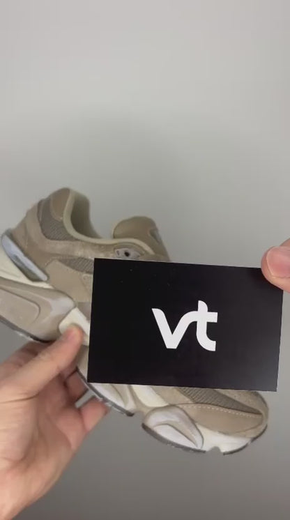 New Balance 9060 Mushroom