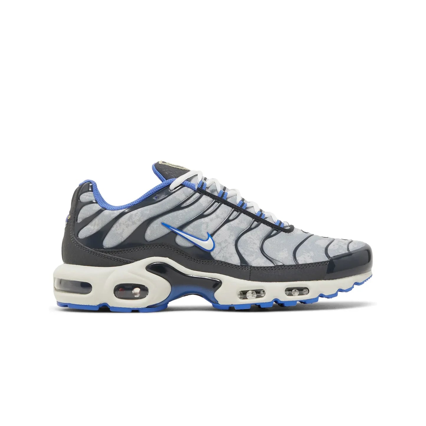 Nike Air Max Plus TN Social FC