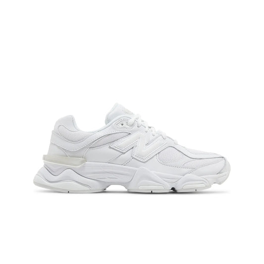 9060 Triple White